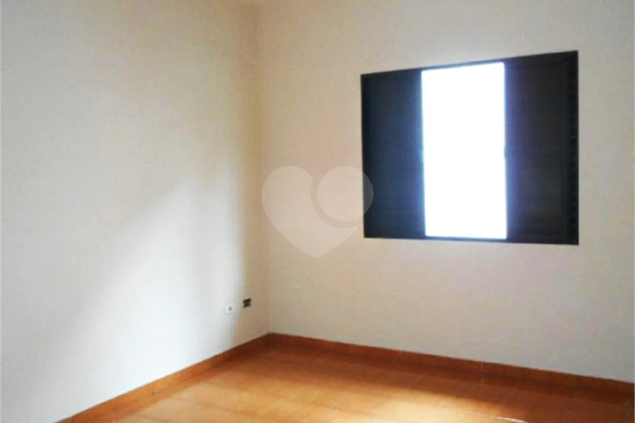 Sobrado à venda com 3 quartos, sendo 1 suíte,  em Santa Terezinha, São Paulo, SP