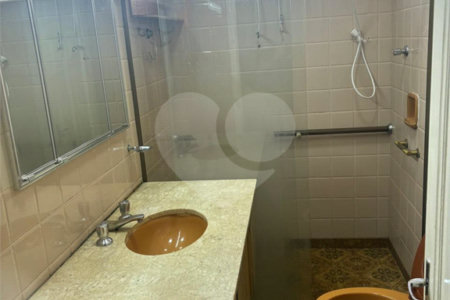Casa à venda com 3 quartos, sendo 1 suíte, em Belenzinho, São Paulo, SP