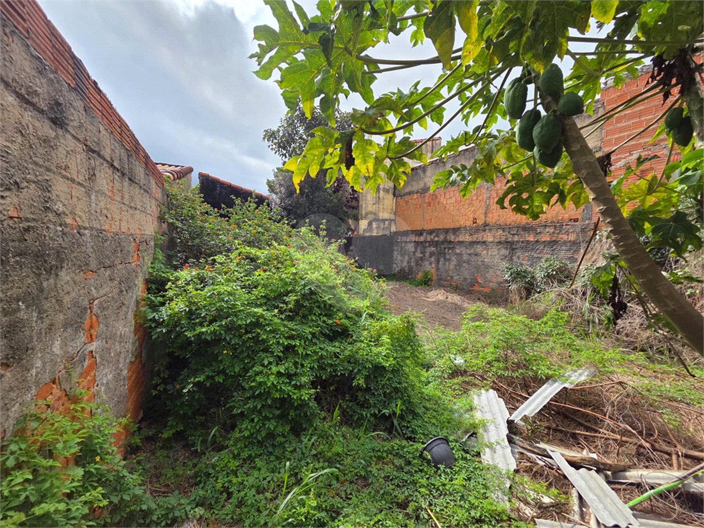 Casa à venda com 2 quartos em Vila Vendramini, Itapetininga, SP