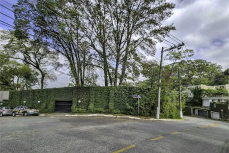 Sobrado à venda com 5 suítes em Paineiras do Morumbi, São Paulo, SP
