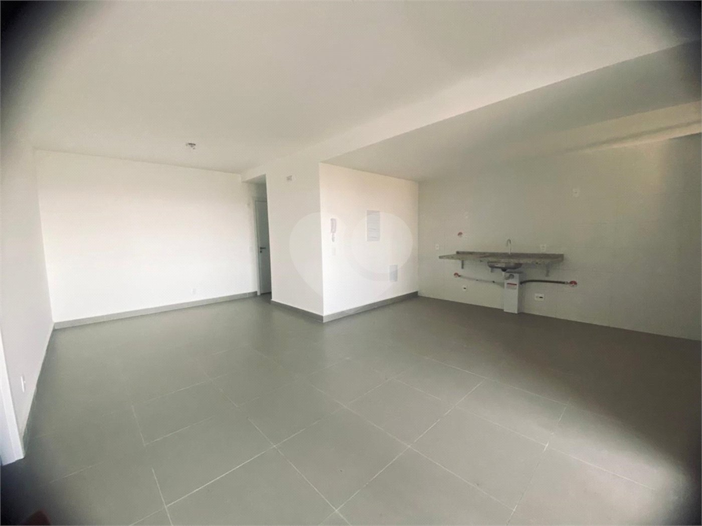 Apartamento para alugar com 3 quartos, sendo 1 suíte, em Jardim Maria José, Votorantim, SP