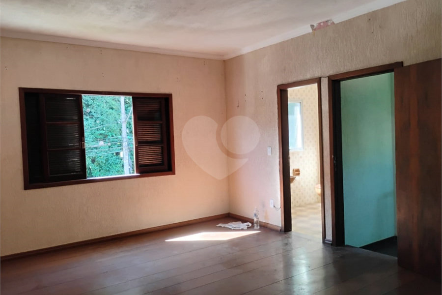 Casa à venda com 3 quartos, sendo 1 suíte, no Centro, Mairiporã, SP