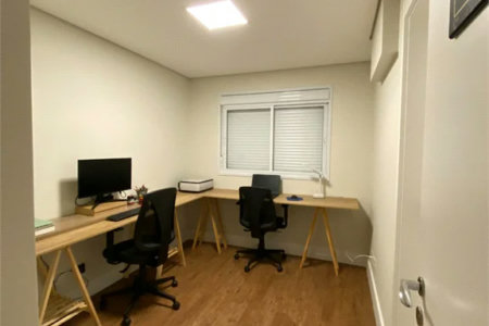 Apartamento à venda com 4 quartos, sendo 2 suítes,  em Jardim Caboré, São Paulo, SP
