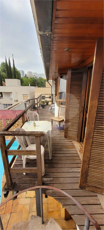 Casa à venda ou para alugar com 3 quartos, sendo 2 suítes, em Alto da Boa Vista, São Paulo, SP