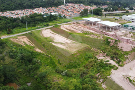 Terreno à venda em Leitão, Louveira, SP