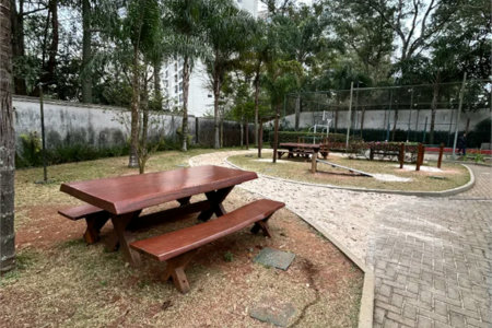 Apartamento à venda com 3 quartos, sendo 1 suíte,  em Vila Andrade, São Paulo, SP