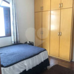Casa à venda com 4 quartos, sendo 2 suítes,  no condomínio Altos da Serra 1, São José dos Campos - SP