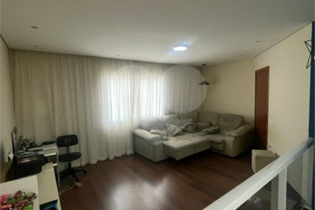 Sobrado à venda com 3 quartos, sendo 1 suíte, em Vila Piauí, São Paulo, SP