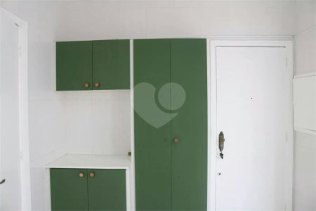 Apartamento à venda com 3 quartos, sendo 1 suíte, em Água Branca, São Paulo, SP