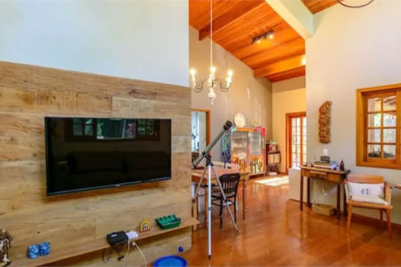 Casa à venda com 4 quartos, sendo 2 suítes, em Granja Viana, Cotia, SP