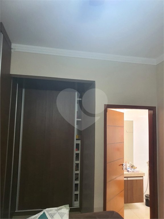 Casa à venda com 3 quartos, sendo 1 suíte, no Centro, Araraquara, SP