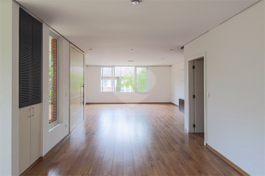 Casa em condomínio à venda com 4 quartos, sendo 2 suítes, em Alto da Boa Vista, São Paulo, SP