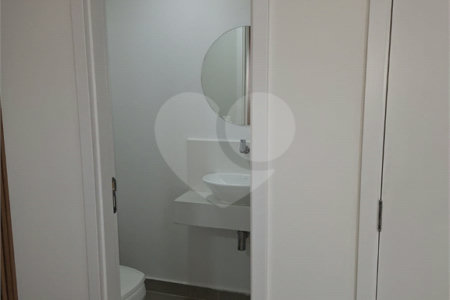 Apartamento à venda com 3 suítes em Vila Anastácio, São Paulo, SP