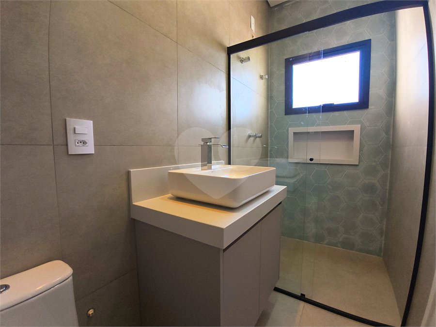 Casa à venda com 3 suítes no condomínio Terras de São Francisco, Sorocaba - SP