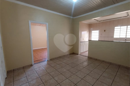Casa à venda com 3 quartos, sendo 2 suítes,  no Centro, Itapetininga, SP