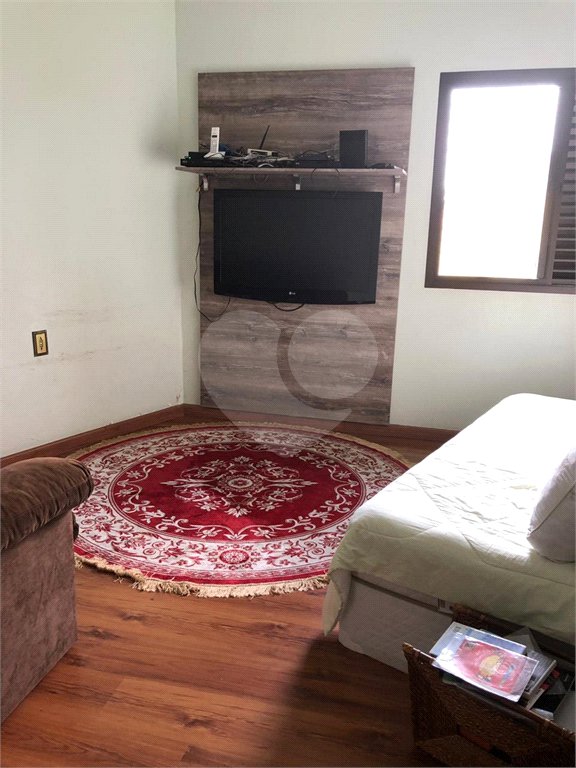 Sobrado à venda com 3 quartos, sendo 1 suíte,  em Vila Guilherme, São Paulo, SP