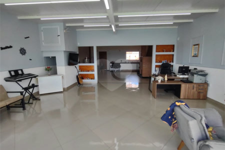 Casa à venda com 3 quartos, sendo 1 suíte,  em Jardim Alegria, Sorocaba, SP
