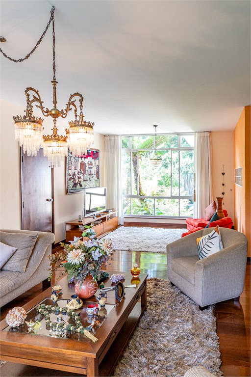 Casa de Vila à venda com 3 quartos, sendo 1 suíte, em Alto da Boa Vista, São Paulo, SP
