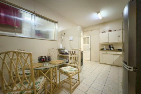 Apartamento à venda com 3 quartos, sendo 1 suíte,  em Copacabana, Rio de Janeiro, RJ