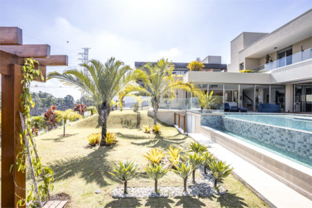 Casa à venda com 4 suítes no condomínio Campo de Toscana, Vinhedo - SP