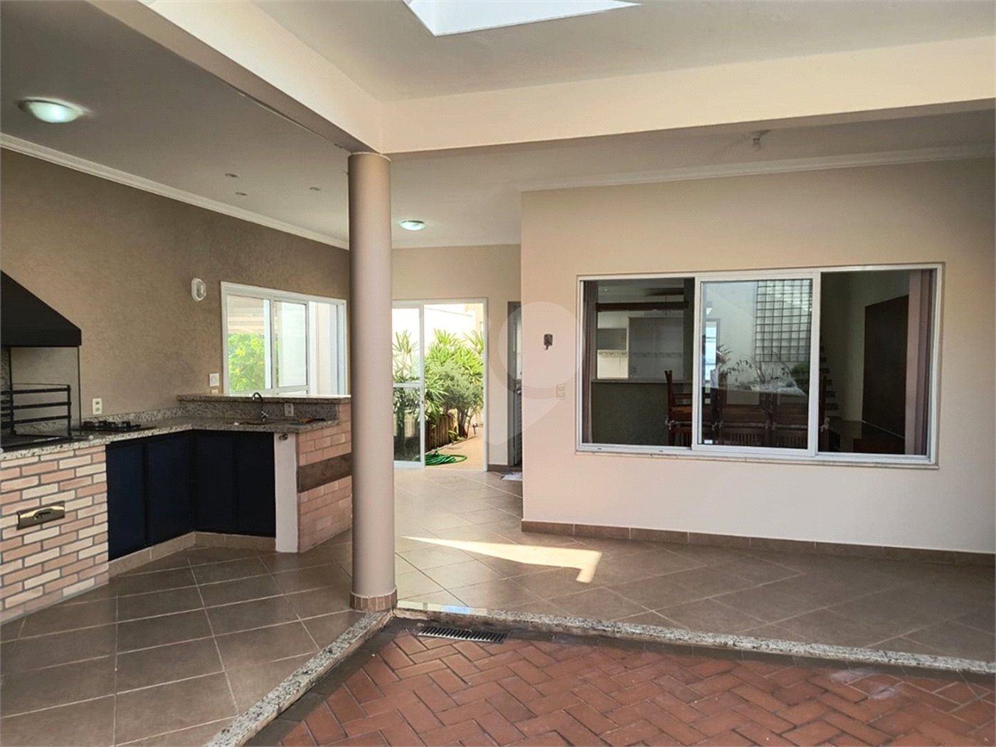 Casa à venda ou para alugar com 3 quartos, sendo 1 suíte, no condomínio Vista Verde, Indaiatuba - SP