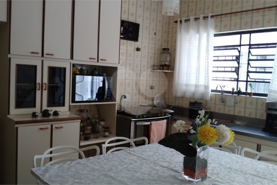 Sobrado à venda com 4 quartos em Tremembé, São Paulo, SP