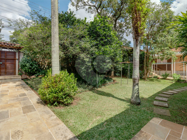 Casa Térrea à venda com 4 quartos, sendo 1 suíte,  em Chácara Monte Alegre, São Paulo, SP