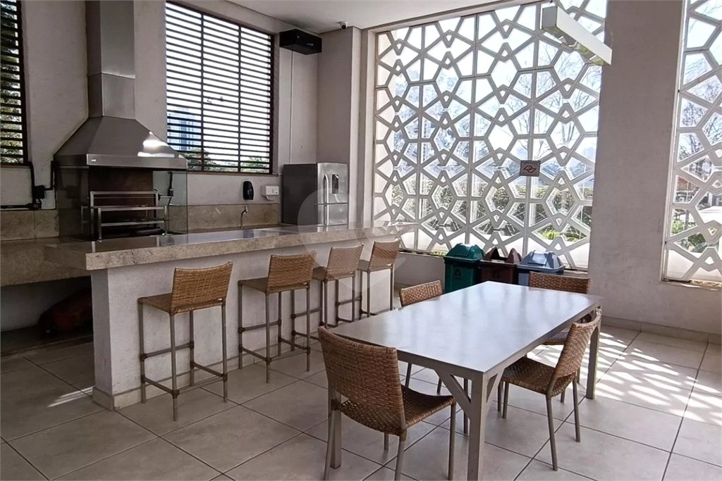 Apartamento à venda com 3 quartos, sendo 1 suíte,  em Jardim Vazani, São Paulo, SP