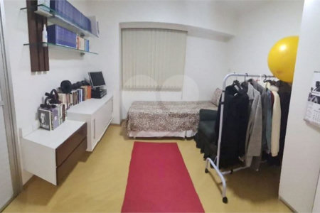 Apartamento à venda com 2 quartos, sendo 1 suíte, em Saúde, São Paulo, SP