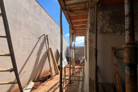 Casa à venda com 2 quartos, sendo 1 suíte,  no condomínio Tivolli, Itapetininga - SP
