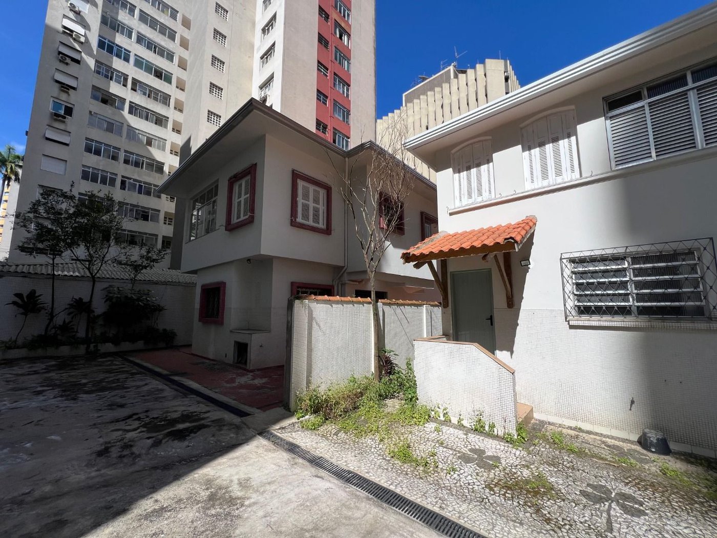 Casa com 4 dormitórios para alugar, 335 m² por R$ 21.181,12 - Gonzaga - Santos/SP
