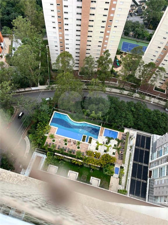 Apartamento à venda com 4 quartos, sendo 3 suítes, em Vila Andrade, São Paulo, SP