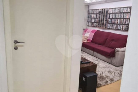 Apartamento à venda com 2 quartos, sendo 1 suíte, em Saúde, São Paulo, SP