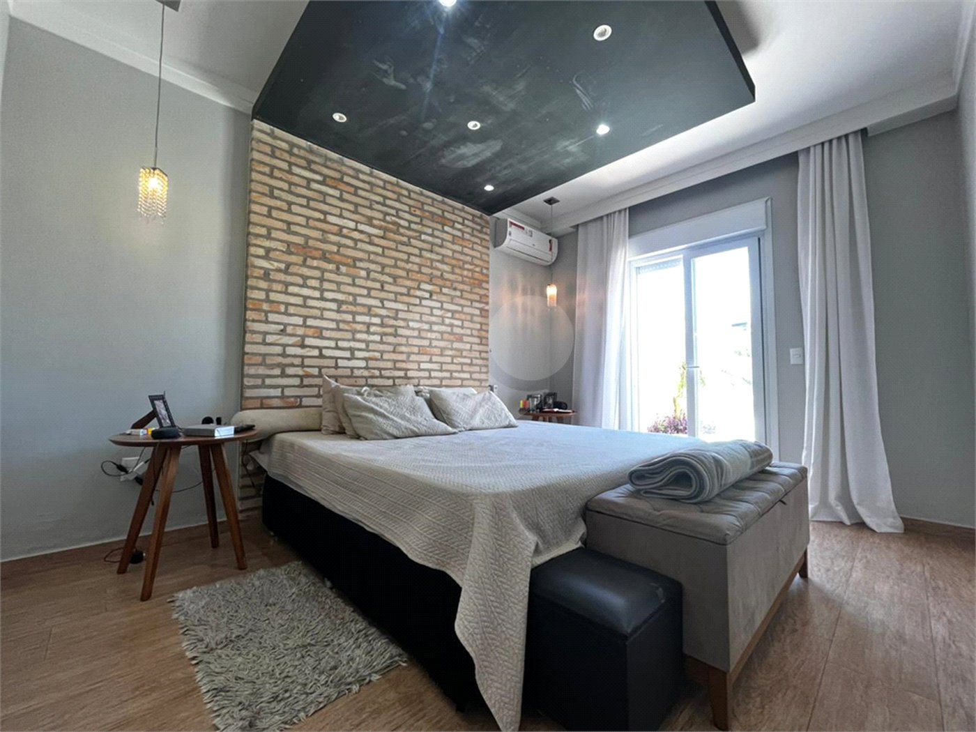 Casa à venda com 3 suítes no condomínio Portal dos Pinheiros, Itapetininga - SP