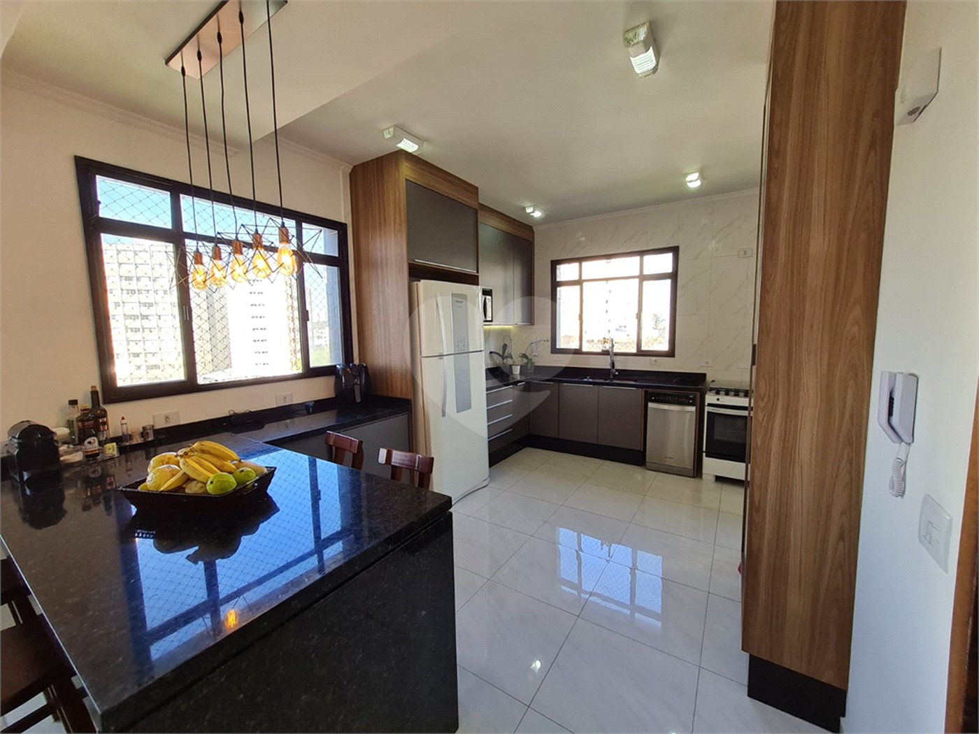 Apartamento à venda com 4 quartos, sendo 1 suíte,  em Vila Ipojuca, São Paulo, SP