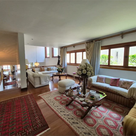 Casa de Vila à venda ou para alugar com 4 quartos, sendo 2 suítes, em Jardim Leonor, São Paulo, SP