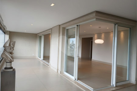 Apartamento à venda com 4 suítes em Anhangabaú, Jundiaí, SP