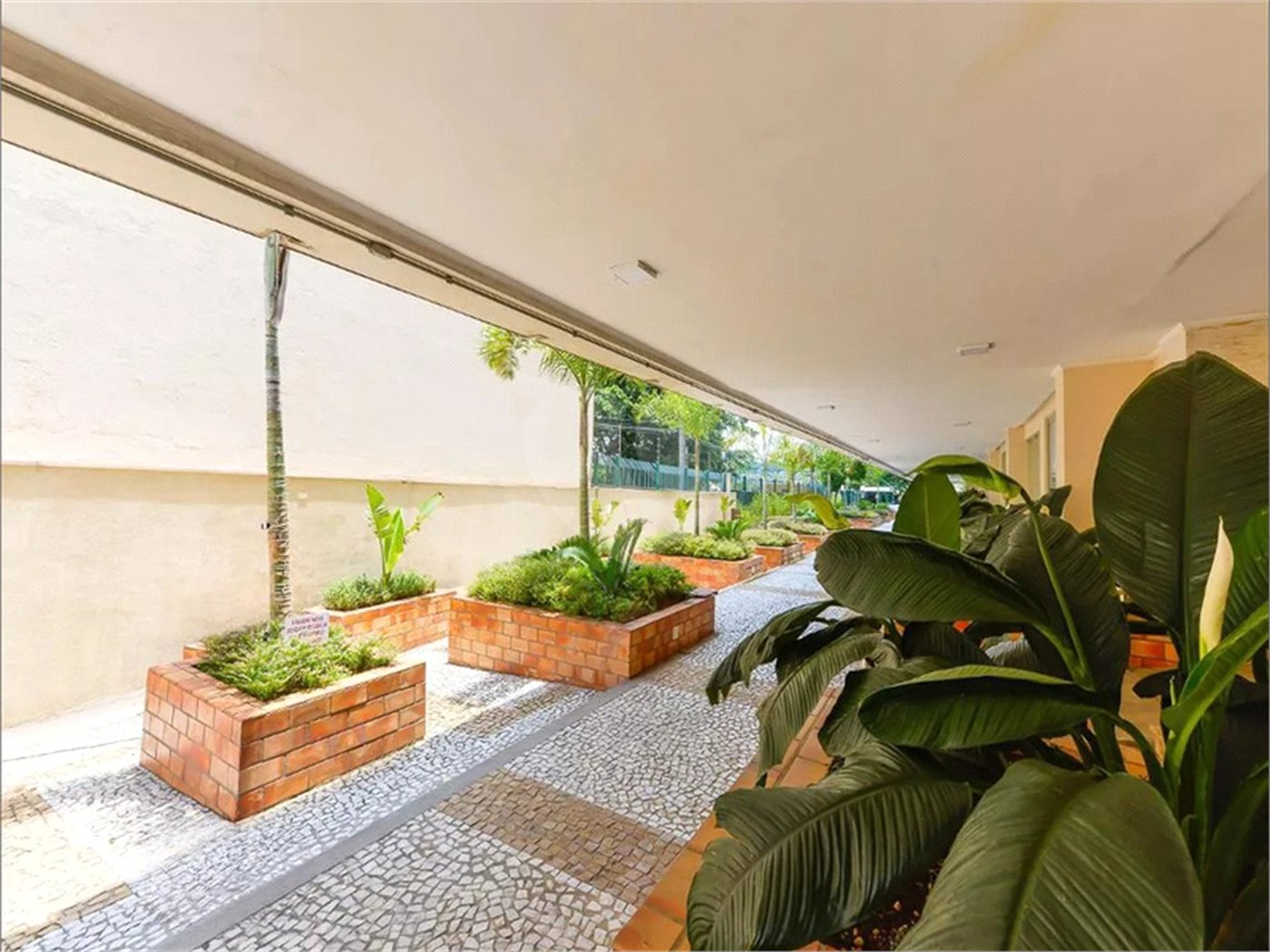 Apartamento à venda com 3 quartos, sendo 1 suíte, em Pinheiros, São Paulo, SP