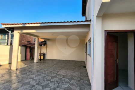 Casa à venda com 3 quartos em Santa Cândida, Vinhedo, SP