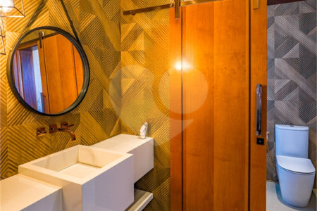 Casa à venda com 3 quartos, sendo 2 suítes, no condomínio Residencial Mont'alcino, Valinhos - SP