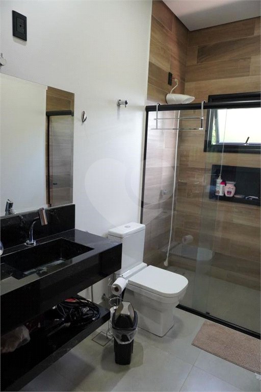 Casa à venda com 4 quartos, sendo 2 suítes, no condomínio Primavera, Salto - SP