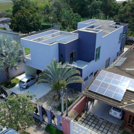 Casa à venda com 5 quartos, sendo 3 suítes, em Loteamento Jardim Morumbi, Atibaia, SP