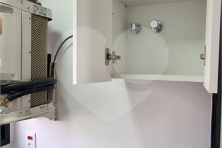 Apartamento à venda com 2 quartos, sendo 1 suíte, em Moema, São Paulo, SP