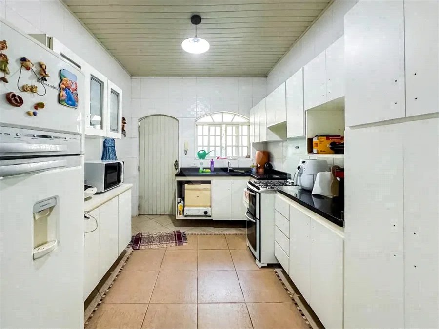 Casa á venda em condominio em Caieiras SP