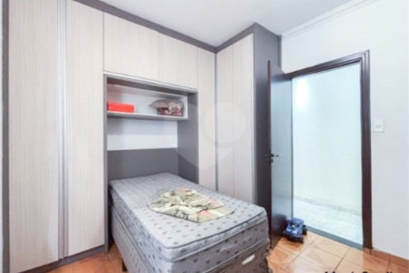 Casa com 150m², 5 dormitórios, sendo 1 suíte, 2 vagas de garagem, à venda na Vila Matilde.