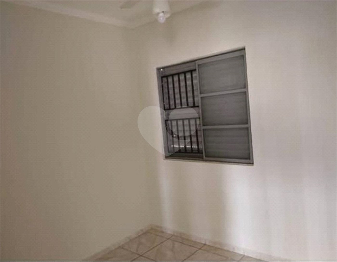 Apartamento no Romeu Santini.