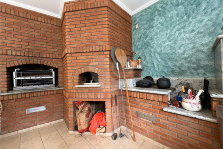 Casa a Venda no Condomínio Vista Alegre - Sede em Vinhedo/SP