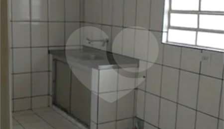 Casa à venda com 2 quartos em Conjunto Residencial São Francisco, Taubaté, SP