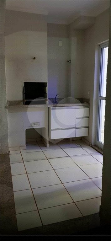 Apartamento à venda no condomínio Residencial Vancouver, em Araraquara-SP.