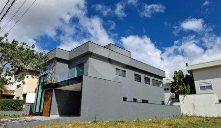 Casa à venda ou para alugar com 3 suítes no condomínio Residencial Veredas, Mogi das Cruzes - SP